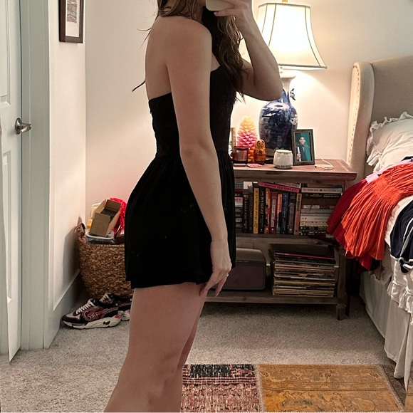 Tobi Black Romper - Picture 2 of 6